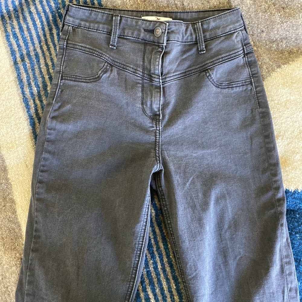 Hollister high rise black skinny jeans.